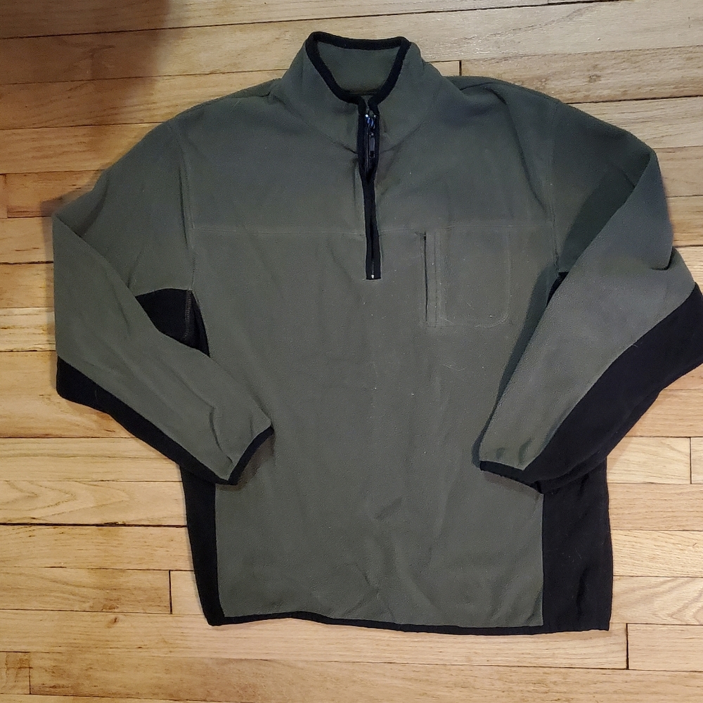 Men's Athletech Green and Black Fleece, size M
